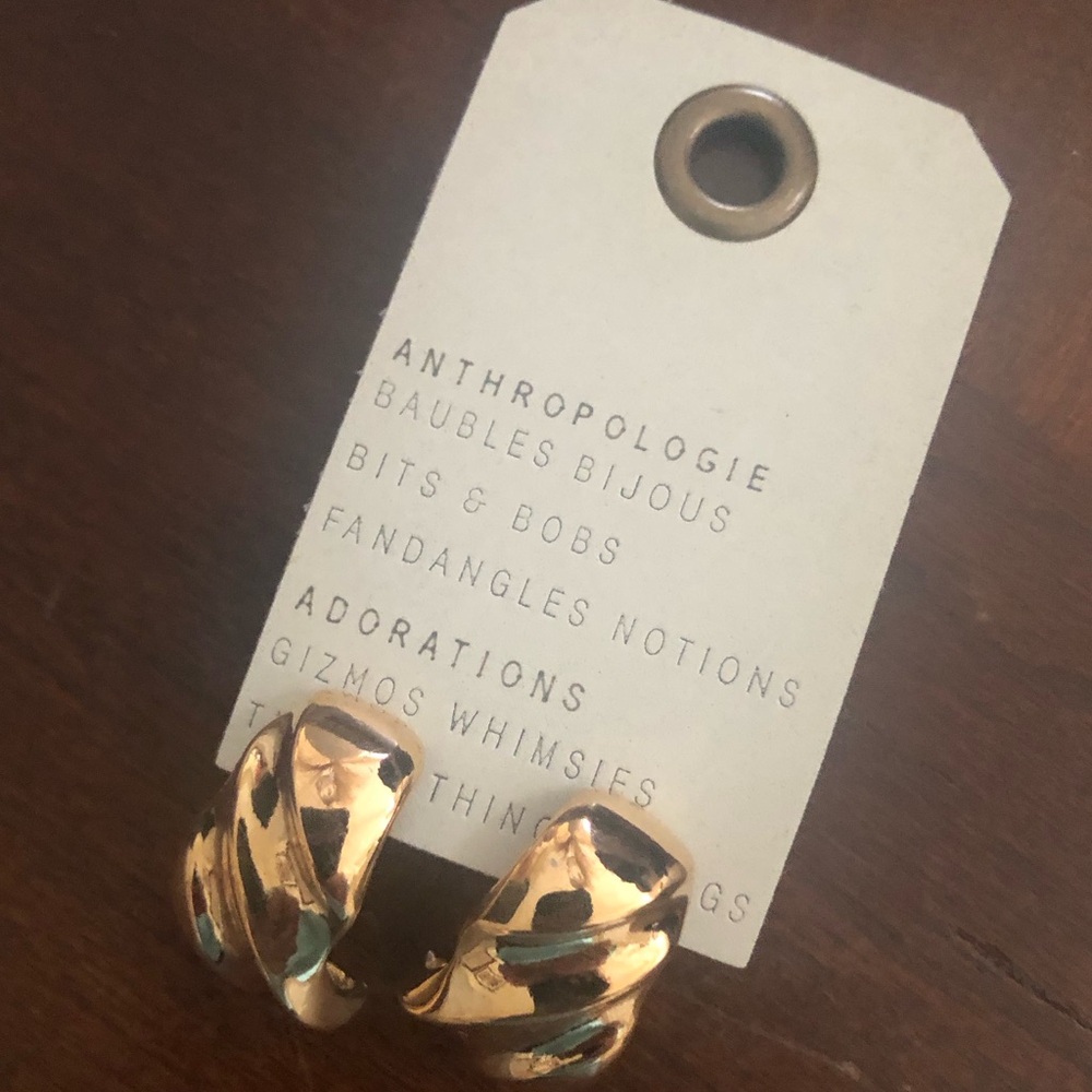 New Anthropology textured post earrings
